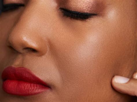 Flawless Skin is Possible: The Magic of Divine Finish Foundation